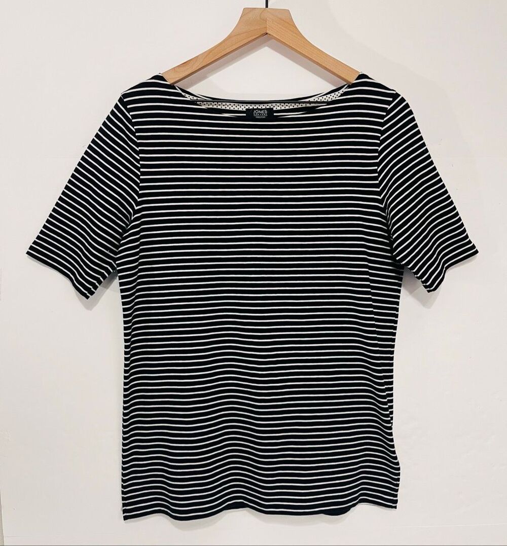 Jones New York Signature Black And White Striped Shirt   Size L